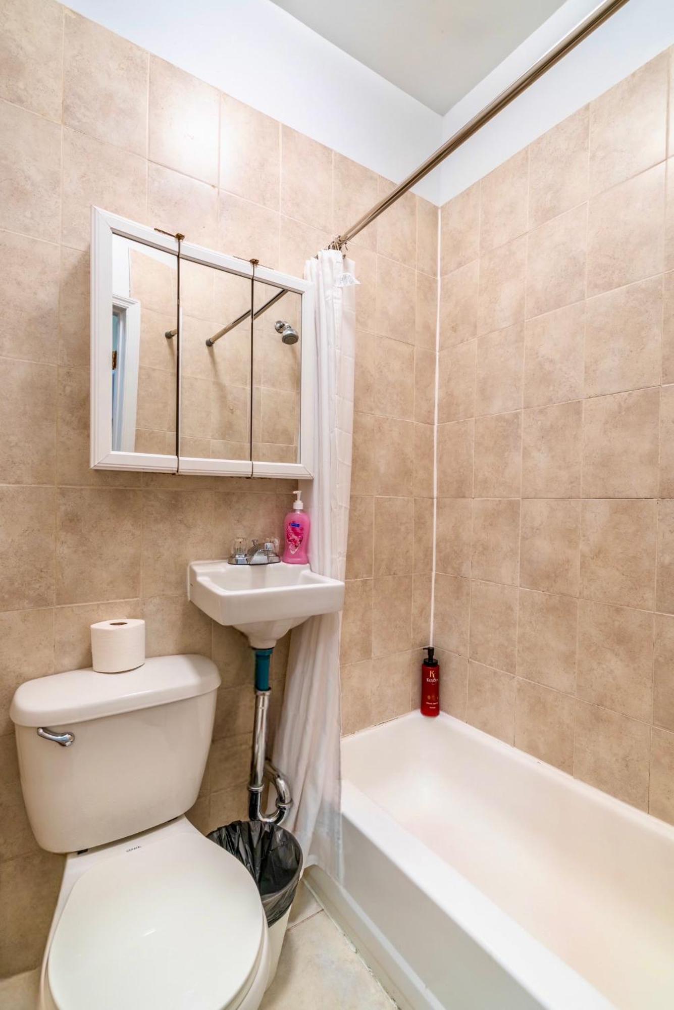 2 Bedroom Hidden Upscale Oasis Nowy Jork Zewnętrze zdjęcie